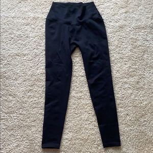 Balance athletica linear pant-legging